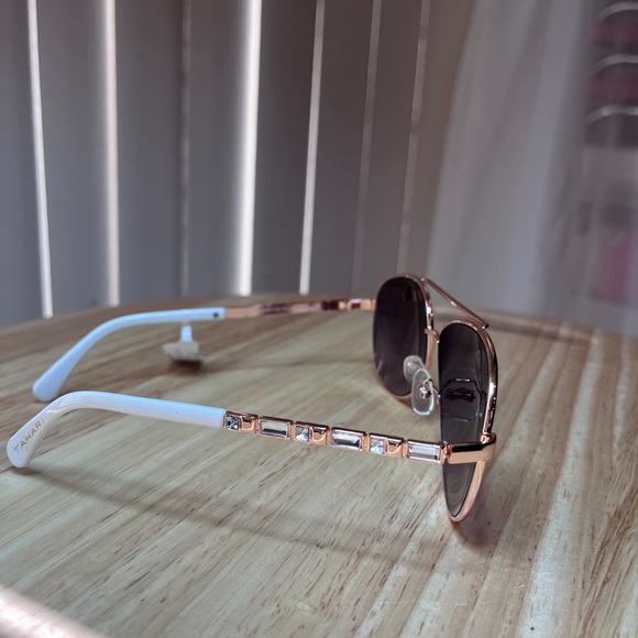 Tahari Gold and White Aviator Sunglasses main image 9